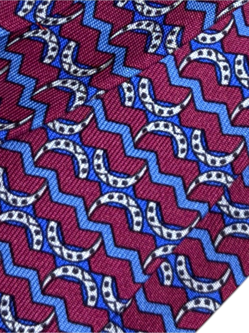 HERMÈS silk tie
